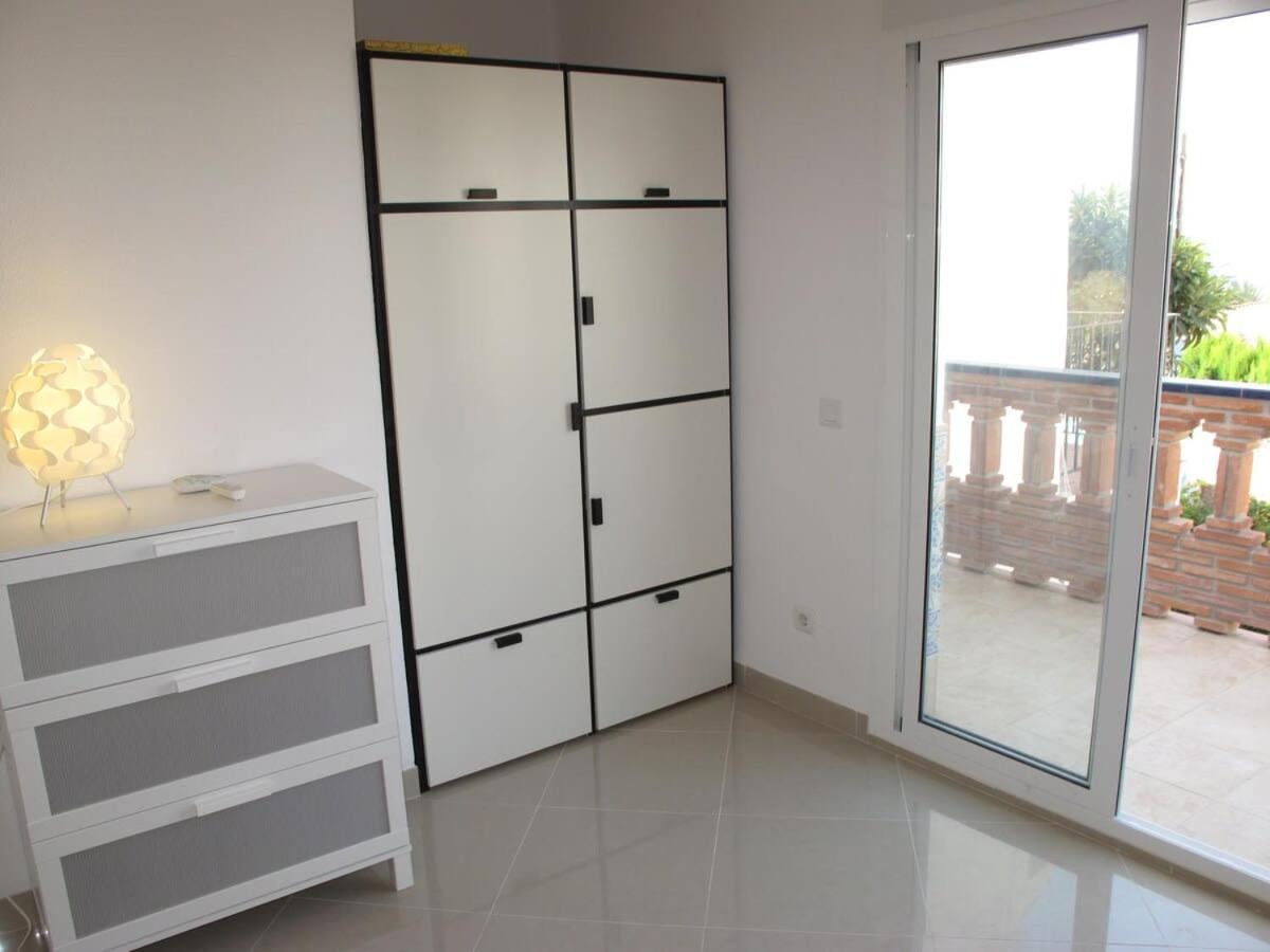 Hernan Cortes Nerja Luaran gambar